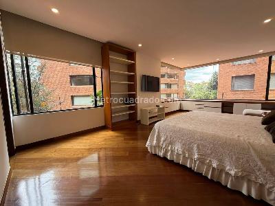 Apartamento de 3 alcobas en venta en La Cabrera, Bogotá, 250 m² · foto 4 de 14