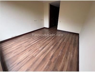 Apartamento de 3 alcobas en venta en Santa Barbara Alta, Bogotá, 250 m² · foto 14 de 15