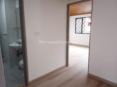Casa de 4 alcobas en arriendo en Caobos Las Margaritas, Bogotá, 150 m² · foto 3 de 17