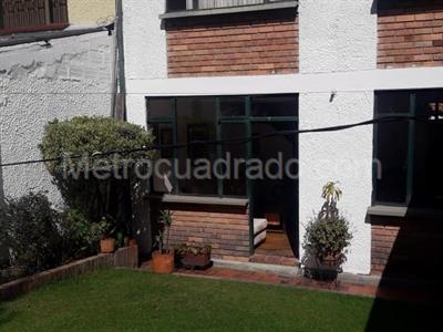 Casa de 4 alcobas en venta en Andes Norte, Bogotá, 250 m² · foto 2 de 3