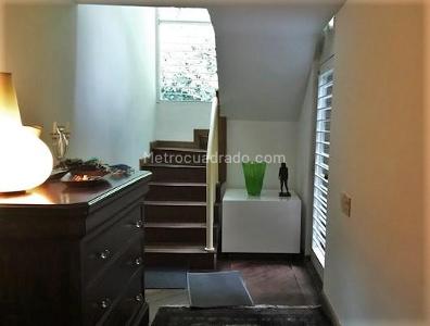 Casa de 4 alcobas en venta en Niza Antigua, Bogotá, 410 m² · foto 6 de 20