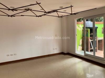 Casa de 5 alcobas en venta en Variante Chia, Chía, 350 m² · foto 9 de 20
