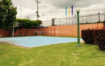 Casa de 5 alcobas en venta en Variante Chia, Chía, 350 m² · foto 4 de 20