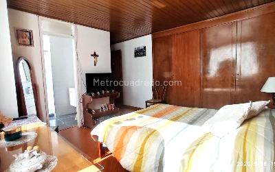 Apartamento de 3 alcobas en venta en Centro, Tunja, 132 m² · foto 6 de 15