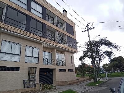 Apartamento en venta en Niza Norte, Bogotá · foto 2 de 20