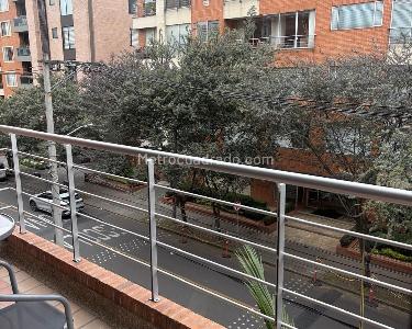 Apartamento de 2 alcobas en venta en Santa Barbara Occidental, Bogotá, 136 m² · foto 4 de 17