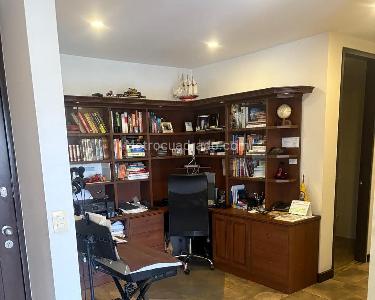 Apartamento de 2 alcobas en venta en Santa Barbara Occidental, Bogotá, 136 m² · foto 7 de 17