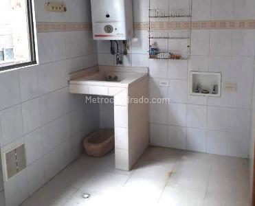 Apartamento de 3 alcobas en venta en Chico San Patricio, Bogotá, 139 m² · foto 14 de 16