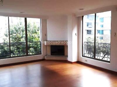 Apartamento de 3 alcobas en venta en Chico San Patricio, Bogotá, 139 m² · foto 2 de 16