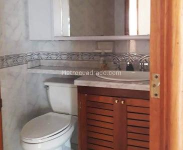 Apartamento de 3 alcobas en venta en Chico San Patricio, Bogotá, 139 m² · foto 10 de 16