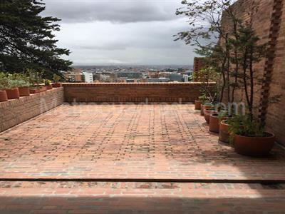 Apartamento en venta en Altos Del Refugio, Bogotá · foto 2 de 13
