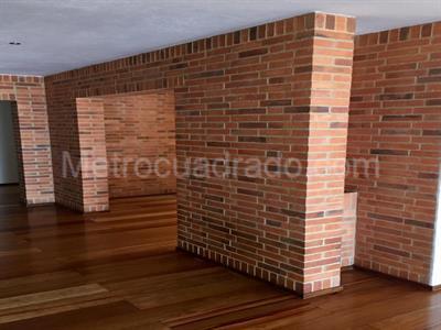 Apartamento en venta en Altos Del Refugio, Bogotá · foto 5 de 13