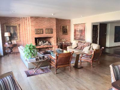 Apartamento de 3 alcobas en venta en Rosales Bella Vista, Bogotá, 324 m² · foto 8 de 20