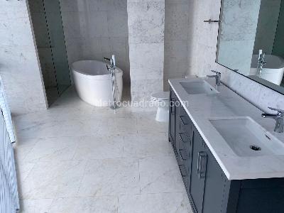 Apartamento de 3 alcobas en venta en Chico Alto, Bogotá, 340 m² · foto 14 de 20