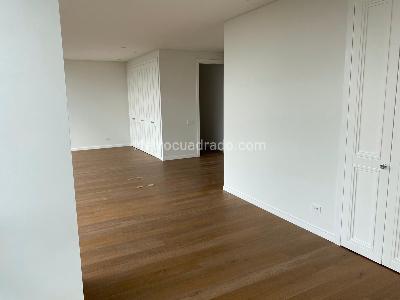 Apartamento de 3 alcobas en venta en Chico Alto, Bogotá, 340 m² · foto 16 de 20
