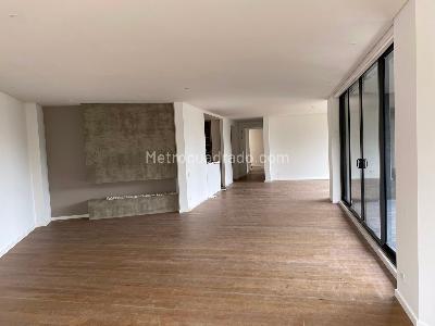 Apartamento de 3 alcobas en venta en Chico Alto, Bogotá, 340 m² · foto 3 de 20