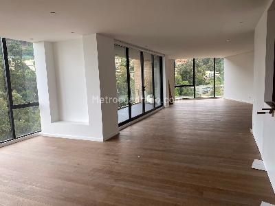 Apartamento de 3 alcobas en venta en Chico Alto, Bogotá, 340 m² · foto 5 de 20