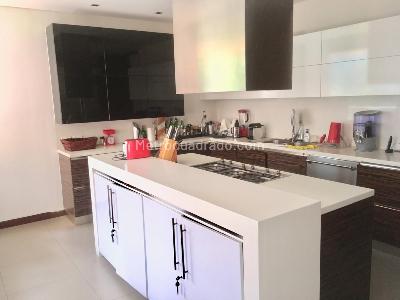 Apartamento de 4 alcobas en venta en La Cabrera, Bogotá, 318 m² · foto 6 de 20