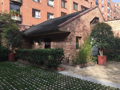 Casa de 5 alcobas en venta en El Nogal, Bogotá, 462 m² · foto 3 de 19