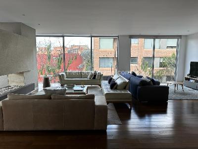 Apartamento de 3 alcobas en venta en Reserva Del Chico, Bogotá, 330 m² · foto 4 de 20