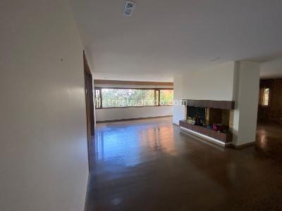 Apartamento en venta en El Refugio, Bogotá · foto 2 de 16