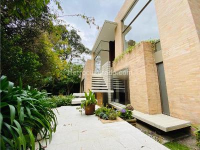 Casa de 4 alcobas en venta en Santa Ana Oriental, Bogotá, 450 m² · foto 2 de 20