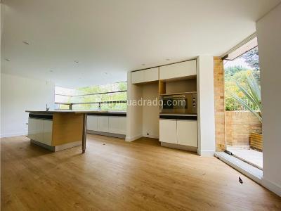 Casa de 4 alcobas en venta en Santa Ana Oriental, Bogotá, 450 m² · foto 6 de 20