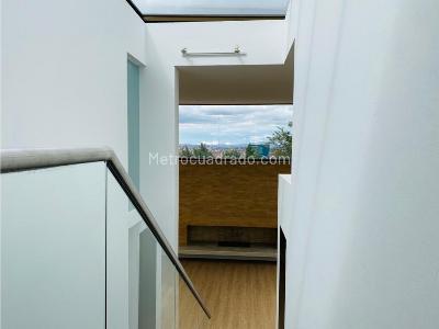 Casa de 4 alcobas en venta en Santa Ana Oriental, Bogotá, 450 m² · foto 14 de 20