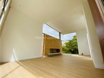 Casa de 4 alcobas en venta en Santa Ana Oriental, Bogotá, 450 m² · foto 17 de 20