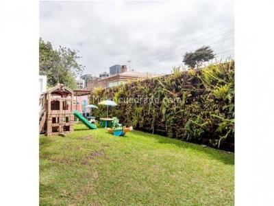 Casa de 5 alcobas en venta en Santa Ana Oriental, Bogotá, 840 m² · foto 2 de 20