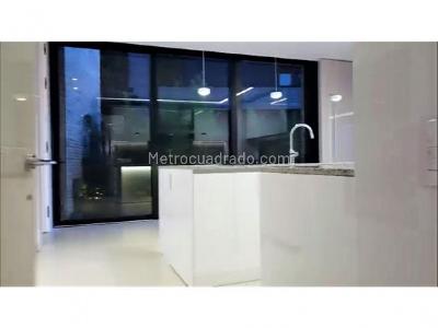 Casa de 3 alcobas en venta en El Refugio, Bogotá, 610 m² · foto 6 de 20