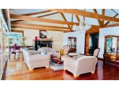 Casa de 5 alcobas en venta en Santa Ana Oriental, Bogotá, 995 m² · foto 10 de 20