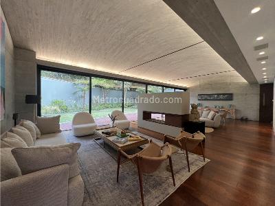 Casa de 4 alcobas en venta en Santa Ana Oriental, Bogotá, 708 m² · foto 2 de 20