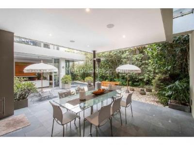 Casa de 3 alcobas en venta en Santa Barbara Oriental, Bogotá, 839 m² · foto 3 de 18