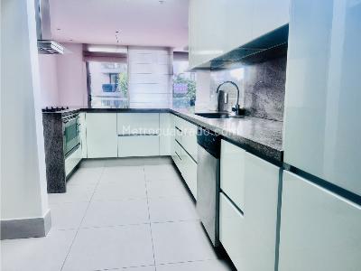 Apartamento de 3 alcobas en venta en Santa Ana Oriental, Bogotá, 213 m² · foto 8 de 20