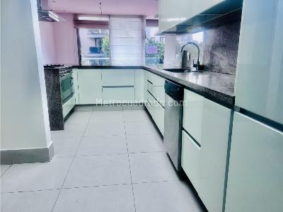 Apartamento de 3 alcobas en venta en Santa Ana Oriental, Bogotá, 213 m² · foto 17 de 20