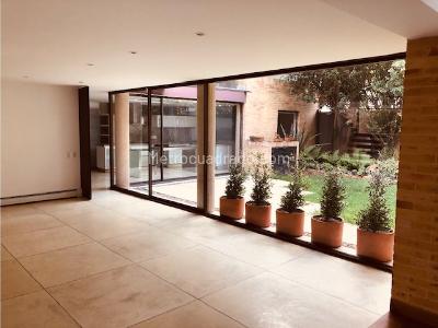 Casa de 4 alcobas en venta en Santa Ana Oriental, Bogotá, 400 m² · foto 18 de 20