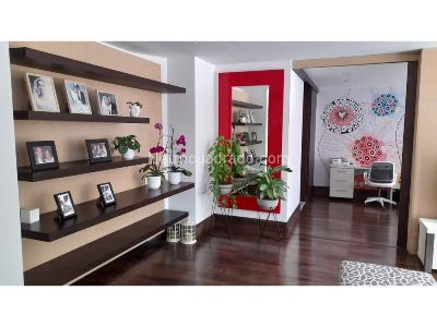 Apartamento de 3 alcobas en venta en Santa Ana Oriental, Bogotá, 340 m² · foto 2 de 20