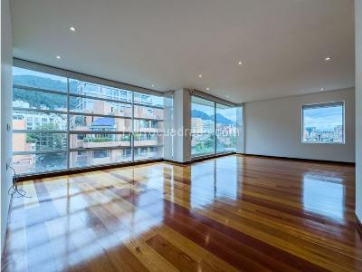 Apartamento de 5 alcobas en venta en La Cabrera, Bogotá, 547 m² · foto 3 de 20
