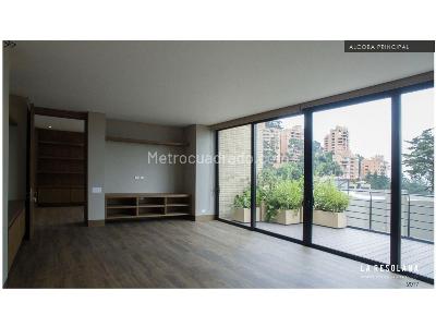 Casa de 3 alcobas en venta en El Refugio, Bogotá, 400 m² · foto 14 de 20