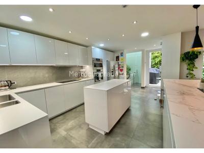 Casa en venta en Santa Ana Oriental, Bogotá · foto 3 de 9