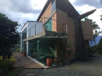 Casa de 3 alcobas en venta en Sabaneta, Sabaneta · foto 9 de 9