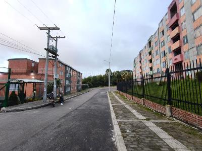 Apartamento en venta en Ciudadela Bolonia, Bogotá · foto 2 de 14
