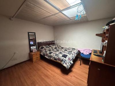 Casa de 5 alcobas en venta en Bello Horizonte, Bogotá, 281 m² · foto 4 de 20