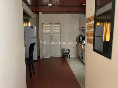 Casa de 5 alcobas en venta en San Jorge Sur, Bogotá, 175 m² · foto 13 de 20