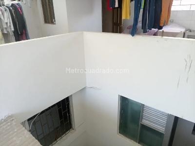 Casa de 5 alcobas en venta en Claret, Bogotá, 280 m² · foto 6 de 20