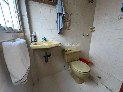Casa de 5 alcobas en venta en Abraham Lincoln, Bogotá, 245 m² · foto 6 de 20