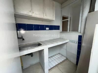 Casa de 5 alcobas en venta en Abraham Lincoln, Bogotá, 245 m² · foto 11 de 20