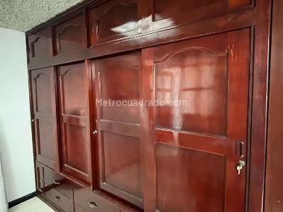 Casa de 5 alcobas en venta en Abraham Lincoln, Bogotá, 245 m² · foto 13 de 20