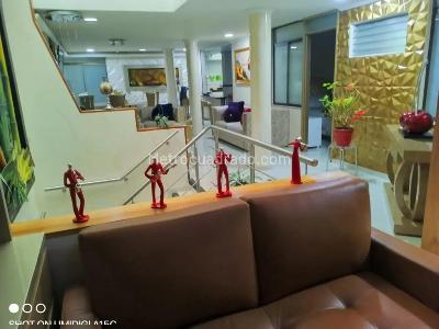 Casa de 5 alcobas en venta en San Antonio, Bogotá, 840 m² · foto 9 de 19